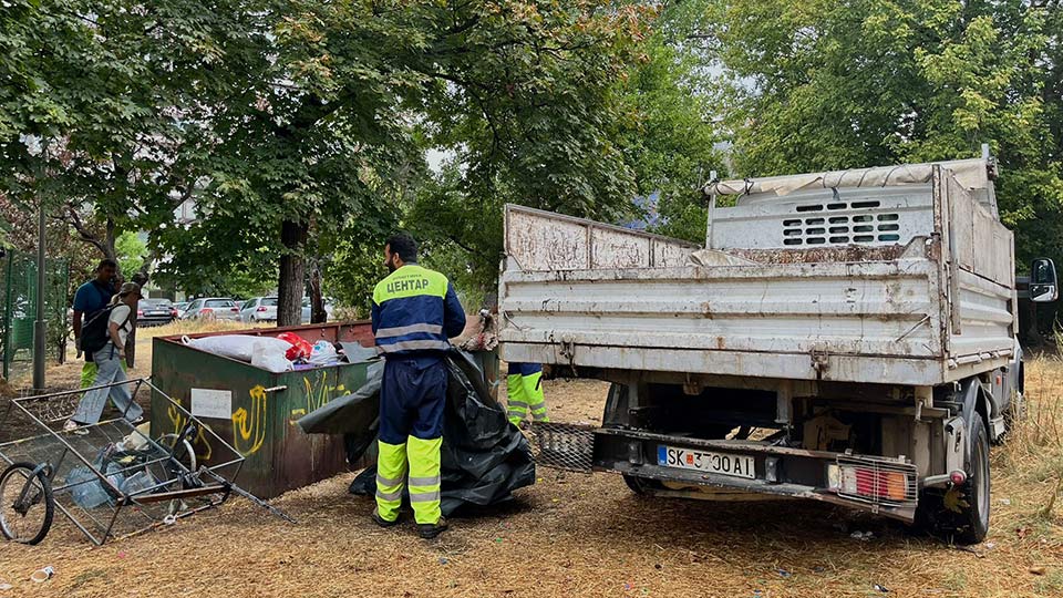 Центарци алармираа, ние го расчистивме просторот спроти Нова Македонија